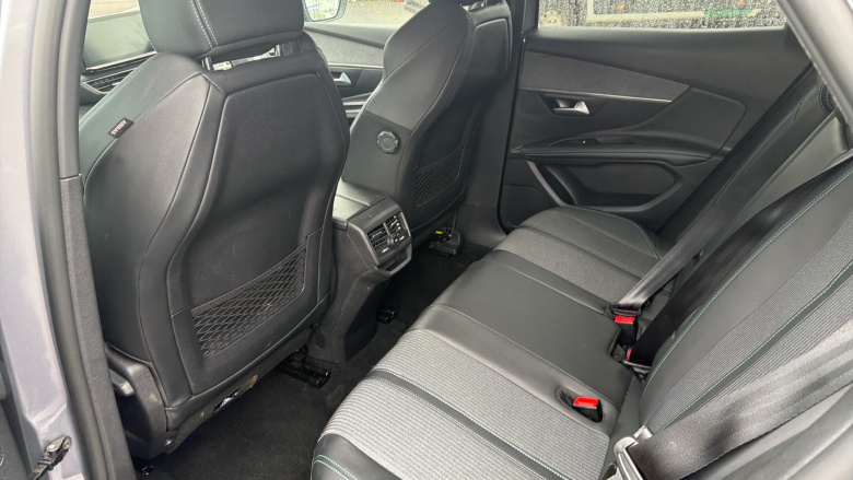 Peugeot 3008 1.2 PureTech Allure Premium+ 5dr Petrol Estate